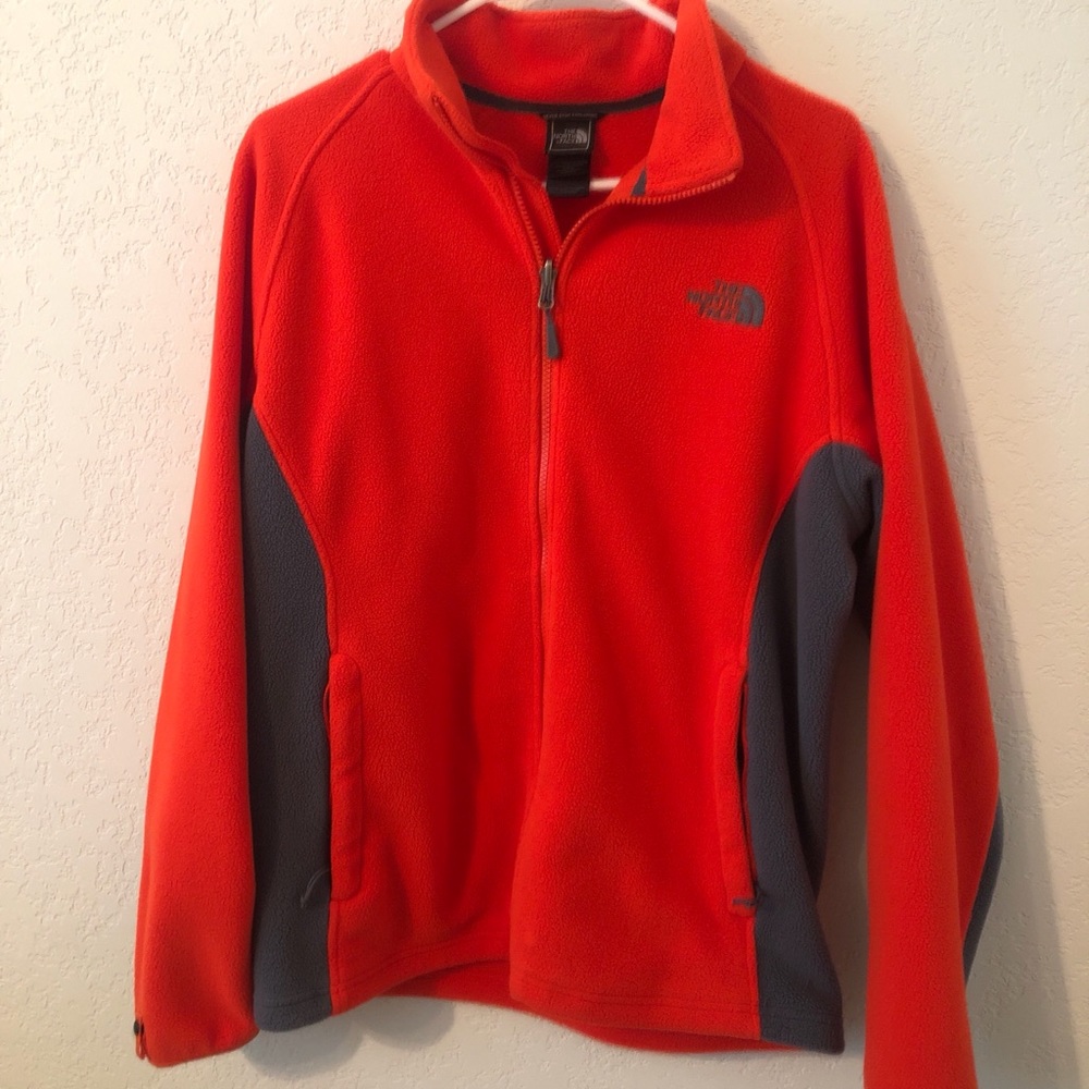 The North Face Men’s Quarter-Zip Pullover
